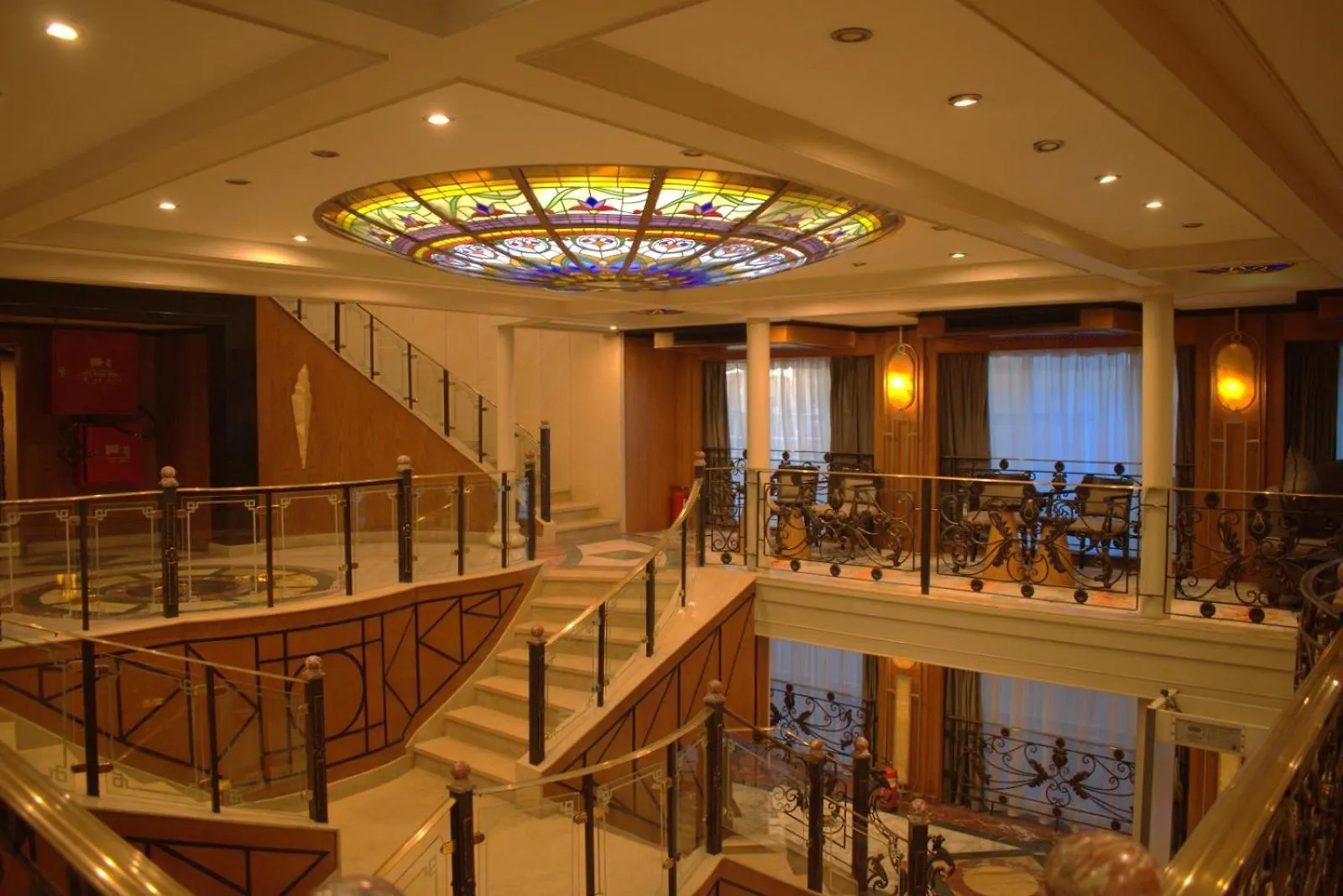 船上ホテル Nile Bride 5-Star Suite-Based Luxury Cruise - Every Monday From Luxor 4 & 7 Nights - Every Friday From Aswan 3 & 7 Nights