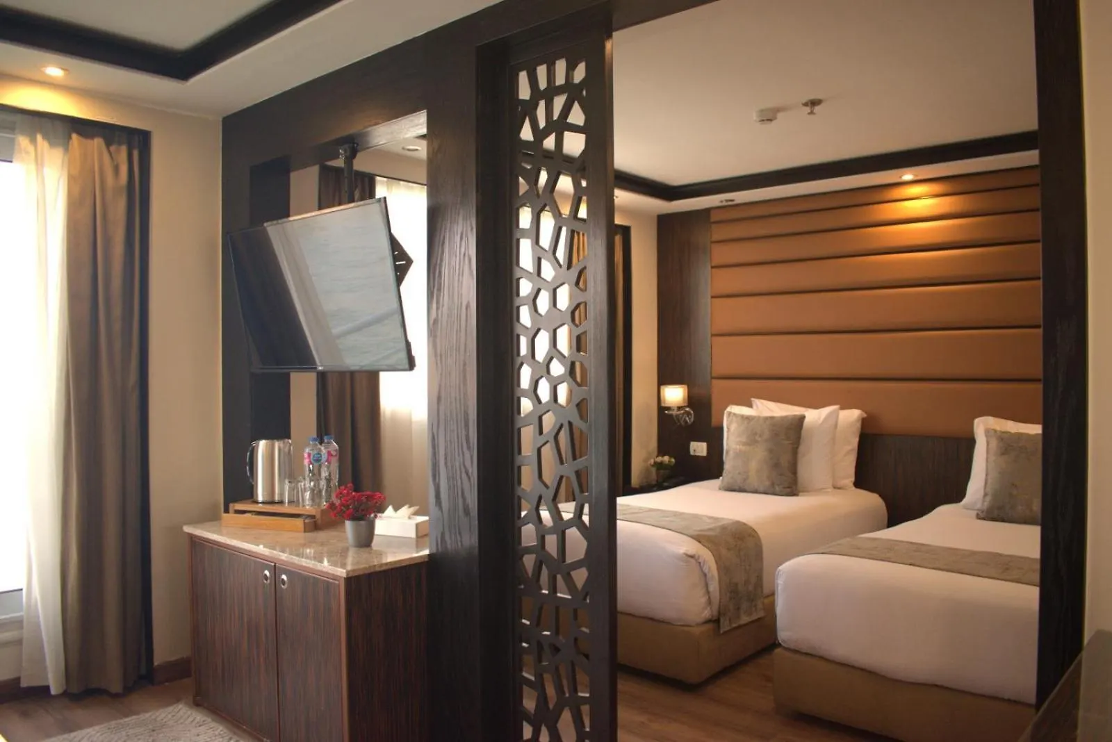 船上ホテル Nile Bride 5-Star Suite-Based Luxury Cruise - Every Monday From Luxor 4 & 7 Nights - Every Friday From Aswan 3 & 7 Nights